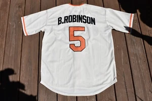 New Brooks Robinson Baltimore Orioles Cream AL League Baseball Jersey Mens Small - Picture 1 of 2