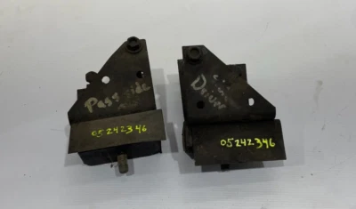 Soporta motor Mopar 6 seis cilindros?  ¿Un cuerpo?  Plumero? Dardo? ¿Demonio? 1967-1976? Foto 1 de 4