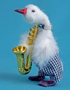 Goose the musician, amigurumi, collectible Dollhouse Miniatures, crochet Little - Picture 1 of 12