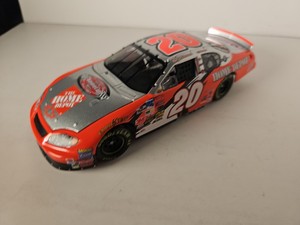 NASCAR Action Racing 2003 #20 Tony Stewart Home Depot Victory 1/24 Diecast Car