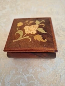 Italy Burl Wood Inlay Ring & Jewelry Trinket Souvenir Box - Picture 1 of 8