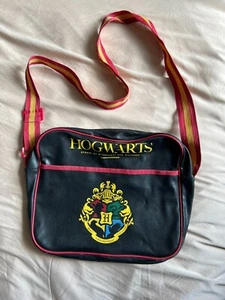 Shoulder Bag - Messenger Holdall - Harry Potter - Hogwarts - Cross Body - Picture 1 of 7