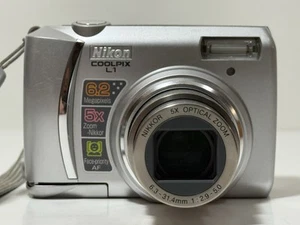 Nikon COOLPIX L1 6.2MP Digital Camera Silver Tested - No SD Card - Picture 1 of 15