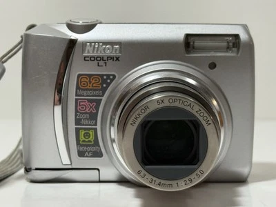 Nikon COOLPIX L1 6.2MP Digital Camera Silver Tested - No SD Card - Image 1 of 4