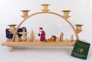 NEU IM KARTON SAMMLERSTÜCK Richard Glasser HOLZ WEIHNACHTEN WEIHNACHTSMANN SCHNEE KERZENBOGEN Deutschland - Bild 1 von 2