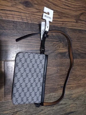 Michael Kors Hand Bag Purse Clutch New Signature Logo - Image 1 of 4