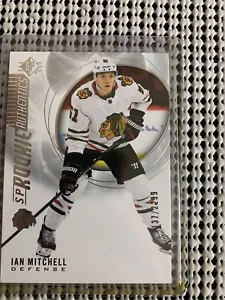 2020-21 SP Retail - Rookie Authentics #134 Ian Mitchell /2299 (RC) - Foto 1 di 1