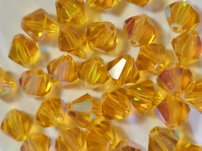 50 Glass 4mm Faceted Bicones - PALE AMBER BROWN Jewellery making Spacer Beads - Image 1 of 3
