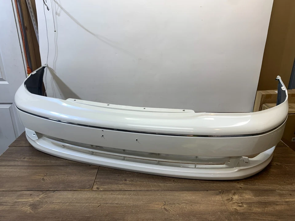 2003-2004 Toyota Avalon Front Bumper Cover White  52119-07010 OEM *NOTE* — 第 1/4 张图片