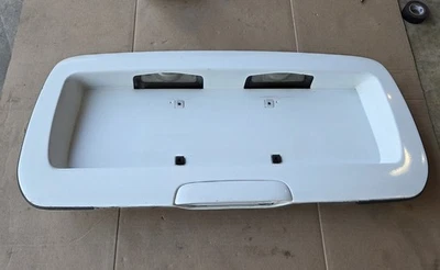 2002-2009 GMC Envoy TrailblazerRear Hatch Tailgate License Plate Holder  White . Foto 1 de 4