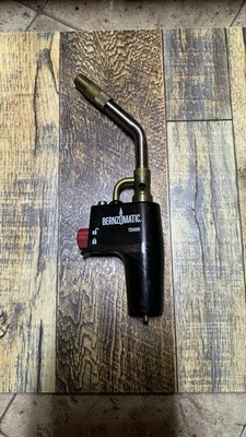 Bernzomatic TS4000 Hand Torch, Ignition Type Instant On-Off, Tested Works Great! - Image 1 of 3