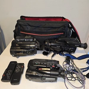Sony Handycam Lot Of 3 8mm Analog Camcorder - For Parts Tr61 Tr71 Fx410 - Picture 1 of 9