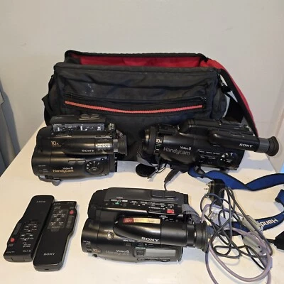 Sony Handycam Lot Of 3 8mm Analog Camcorder - For Parts Tr61 Tr71 Fx410 - Image 1 of 4