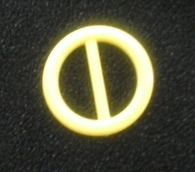 DAMAS/MUJERES REDONDO AMARILLO PLÁSTICO HEBILLA DE CINTURÓN 1 3/4 PULGADAS DE DIÁMETRO Foto 1 de 2