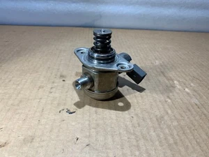 2009-2013 BMW X5 E70 LCI 4.4L TURBO HIGH PRESSURE FUEL PUMP LEFT 7595339 OEM - Picture 1 of 6