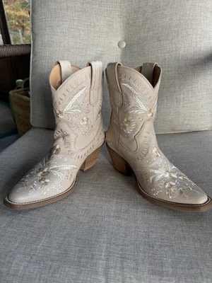Botas de Vaquero Dingo Primrose Western Cuero Bordado Floral Mujer Talla 6 Arena Foto 1 de 4