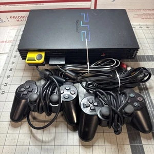 Sony PlayStation 2 PS2 Fat Konsole/Kabel/2 Controller/Speicherkarte getestet! - Bild 1 von 9