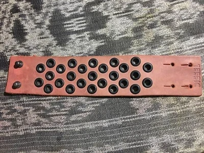 Pulsera Diesel Mujer Diseño Perforado Cuero Genuino Casi Sin Usar Lujo ITA Foto 1 de 4