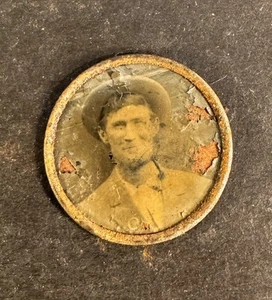 Vintage Pocket Gem Memory Memorial Photograph Tintype 1 1/4" - Bild 1 von 4