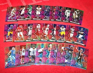 2022 PANINI MOSAIC FOOTBALL CAMO PINK PRIZMS LOT OF 27 DIFFERENT (KSX) - Bild 1 von 1