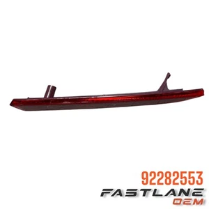 2016-2024 CHEVROLET CAMARO REAR BUMPER LEFT REFLECTOR NEW OEM 92282553 - Picture 1 of 9