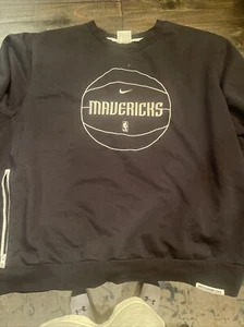Dallas Mavericks Standard Issue Men's Nike Dri-FIT NBA Sweatshirt - Picture 1 of 7