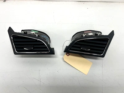 13-19 LINCOLN MKT FRONT LEFT & RIGTH DASH AIR VENT GRILLE SET, OEM LOT3550 - Image 1 of 4