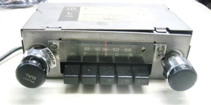 Radio de coche AM/FM de colección OEM MITSUBISHI AR-8779SE-K parte MB-141600 FUNCIÓN COMPLETA - Imagen 1 de 7