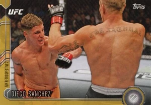 TOPPS 2015 UFC CHRONICLES DIEGO SANCHEZ #22 67/88 GOLD PARALLELKARTE - Bild 1 von 2