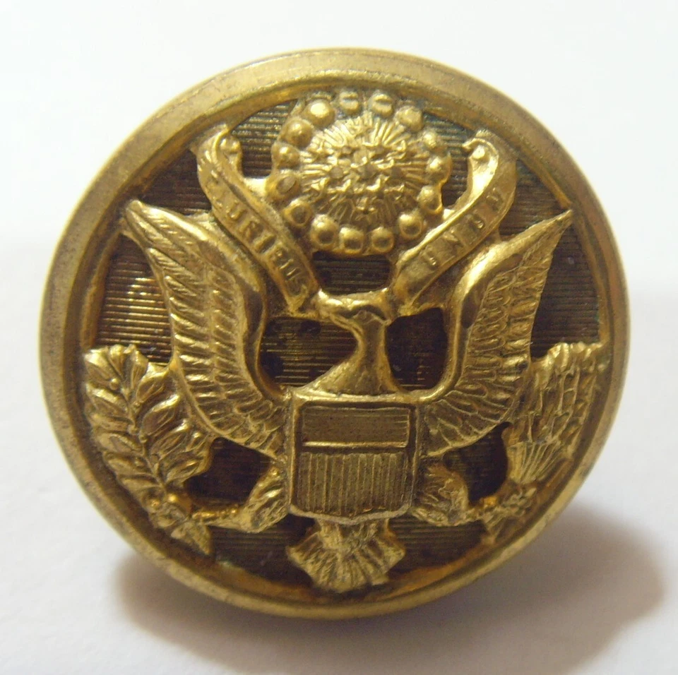 Antique 23 mm collector button gold tone metal America Great seal 53453 - Image 1 of 3