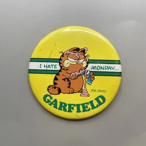 Garfield the Cat I Hate Monday 1978 Vintage Pinback Button Jim Davis Cat - Picture 1 of 2