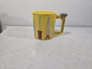 Menards 12 Unzen Kaffeetasse Tasse Griff Keramik Handwerker Werkzeuge gelb - Bild 1 von 5