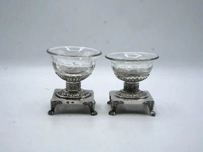 PAIRE DE SALERONS QUADRIPODE EN ARGENT MASSIF POINCON COQ PARIS 1809 - Photo 1/4