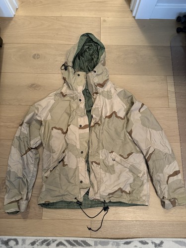 VETEMENTS Giacca Adventure Tech reversibile DNC DCU piccola rara