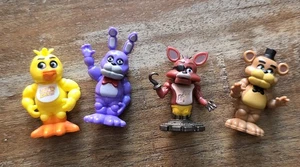 Five Nights at Freddy's Night of Frights Spiel Ersatz Spielfiguren Spielmarken - Bild 1 von 1