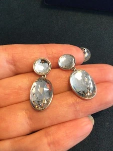 Genuine Signed Swarovski VANILLA Crystal Earrings, Boxed - Picture 1 of 8