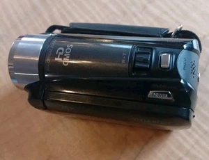 Canon HF R21 HFR21 High Definition Camcorder W/ Battery  - Picture 1 of 2