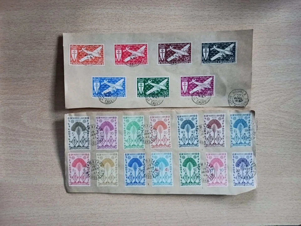 Timbres Colonies Françaises Nouvelle - Caledonie Et Madagascar Series Complètes. - Photo 1/1