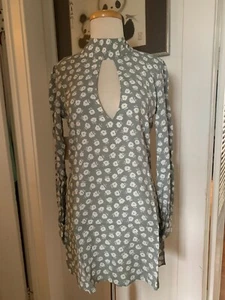 Flynn Skye Leah Floral Mini Dress Keyhole Size S NWT - Picture 1 of 7
