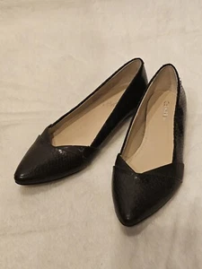 Calvin Klein Breanna Ballet Flat Shoes Womens 7 Black Snake Print Slip On - Picture 1 of 6