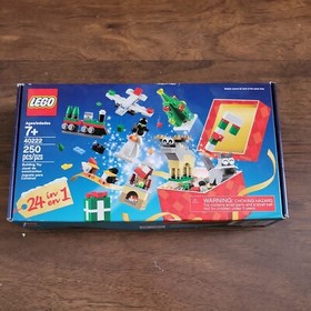 LEGO Seasonal: Christmas Build-Up 24-in-1, 250pcs (40222)