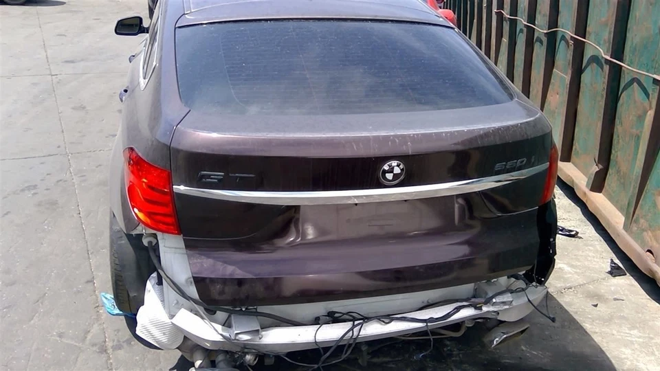 后备箱/舱口/尾门带动力升降门适用于 10-13 宝马 535i GT 643004 — 第 1/4 张图片