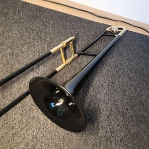 Trombón Yamaha ysl252 negro personalizado - Imagen 1 de 12