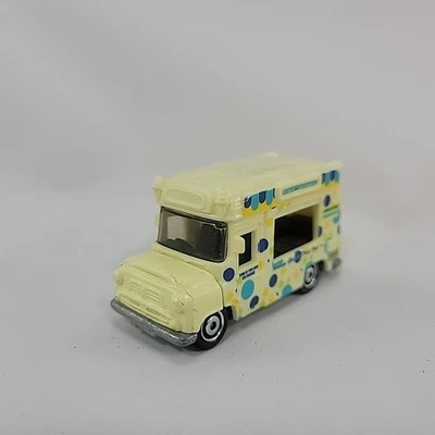 Matchbox City Action Ice Cream Van 2010 (lunares amarillos claros) - sueltos Foto 1 de 4