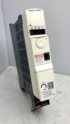 Schneider ELecrtic unidade de velocidade variável 1-1/2 HP 380-500V 1.1KW ATV32HU11N4 - Imagem 1 de 4