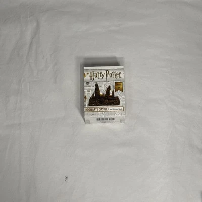 Гарри Поттер замок Хогвартс и книга наклеек: светится! от Running Press... - Изображение 1 из 4