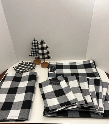 Lot of 6 New Placemats and Napkins; Table Runner And Décor In Buffalo Plaid READ - Image 1 of 4