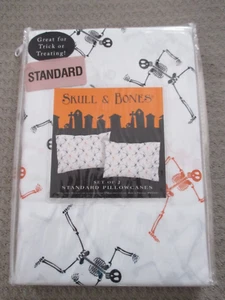 HALLOWEEN Set 100% Cotton Standard Pillowcases -Trick or Treat Dancing Skeletons - Picture 1 of 1
