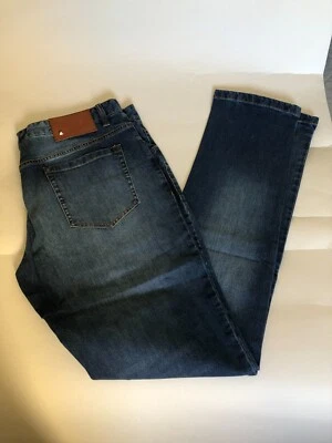 Pantalones de mezclilla lavados ajustados sin título Rockstud azul 03 Valentino 35 hechos en Italia nuevos sin etiquetas Foto 1 de 4