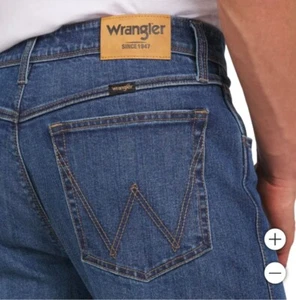 Wrangler Regular Fit Jeans Men’s Blue Medium Color 100% Cotton - Size 38x29 NEW - Picture 1 of 4